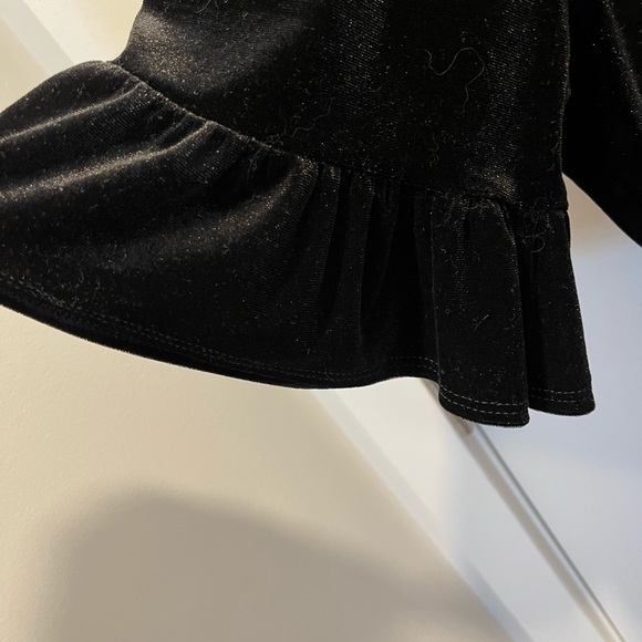 Black dress top - Picture 2 of 4